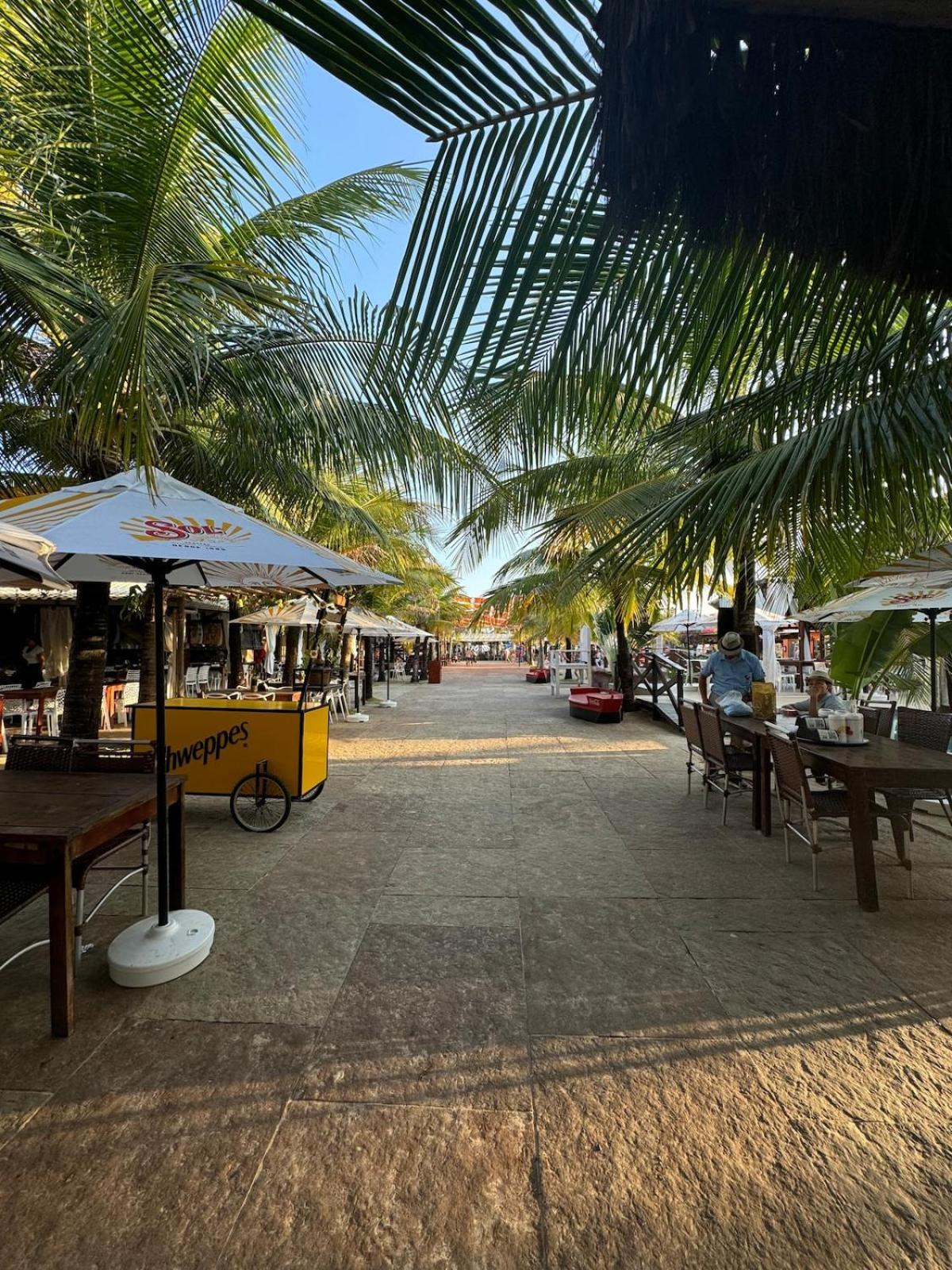 Apartamento Beach Place Cumbuco 100M Da Praia Caucaia Eksteriør billede